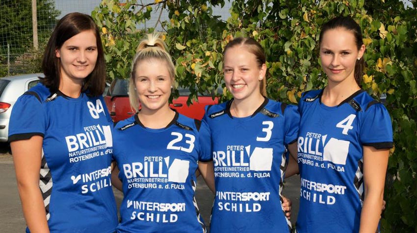 Hoffnungsträgerinnen: die FSG-Neuzugänge (von links) Stefanie Krestel, Alina Braun, Janina Reimuth und Nika Rollmann. Zwei neue Spielerinnen fehlen auf dem Bild.