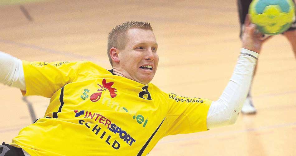 Der grippale Infekt hat sich verflüchtigt: Martin Denk steht seinen Rotenburgern am Samstag wieder zur Verfügung. Ob er auch schon im Vollbesitz seiner Kräfte sein wird, bleibt abzuwarten. Foto: Walger Der grippale Infekt hat sich verflüchtigt: Martin Denk steht seinen Rotenburgern am Samstag wieder zur Verfügung. Ob er auch schon im Vollbesitz seiner Kräfte sein wird, bleibt abzuwarten. Foto: Walger