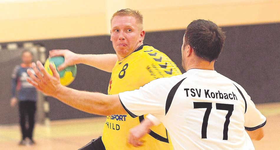 Er hat gute Erinnerungen an den kommenden Gegner: In der Hinrunde führte Martin Denk seine TG Rotenburg mit kluger Regie bei der HSG Zwehren/Kassel zum Sieg. Foto: Walger Er hat gute Erinnerungen an den kommenden Gegner: In der Hinrunde führte Martin Denk seine TG Rotenburg mit kluger Regie bei der HSG Zwehren/Kassel zum Sieg. Foto: Walger