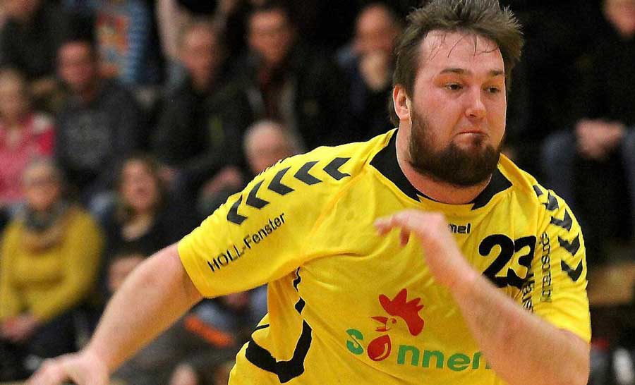 Riss Lücken für die Mitspieler und erzielte selbst sieben Tore: Jan-Oliver Holl lieferte eine starke Leistung für die TGR ab. Foto: Walger Riss Lücken für die Mitspieler und erzielte selbst sieben Tore: Jan-Oliver Holl lieferte eine starke Leistung für die TGR ab. Foto: Walger